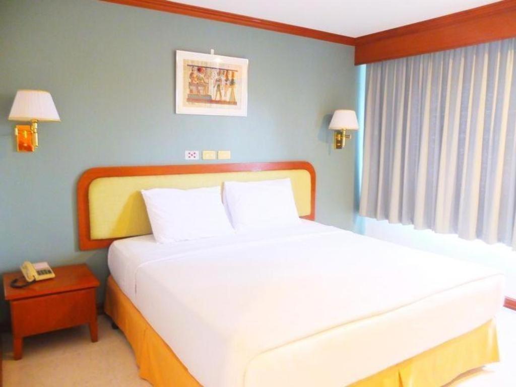 The Park Hotel 2*